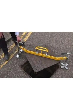 Handylift Swinger Manhole Cover Lifter
