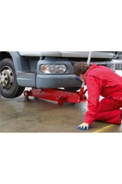 Sealey 10QJ 10tonne Long Reach Trolley Jack -Router Shop sealey 10qj 10tonne long reach trolley jack 2